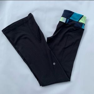 Lululemon Flare Leggings Size 2 Black Reversible